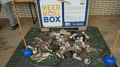 meeresmüll gesammelt am strand in Cuxhaven