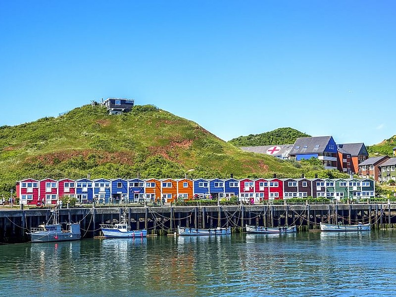 Bunte Hummerbuden auf Helgoland