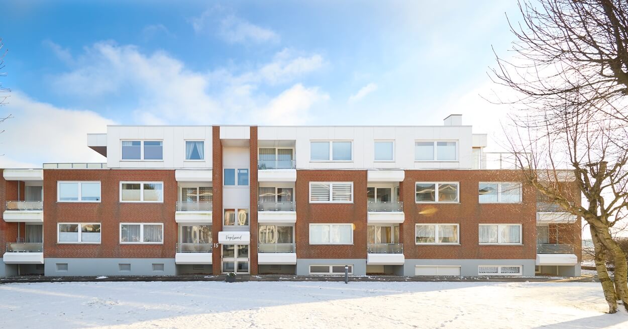 Außenaufnahme des Haus Vogelsand in Cuxhaven Duhnen bei Schnee