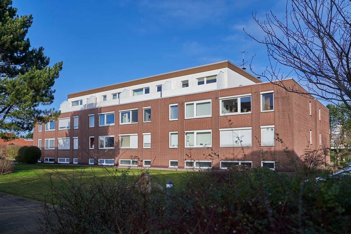 Rückansicht der Haus Rotesand und des Garten